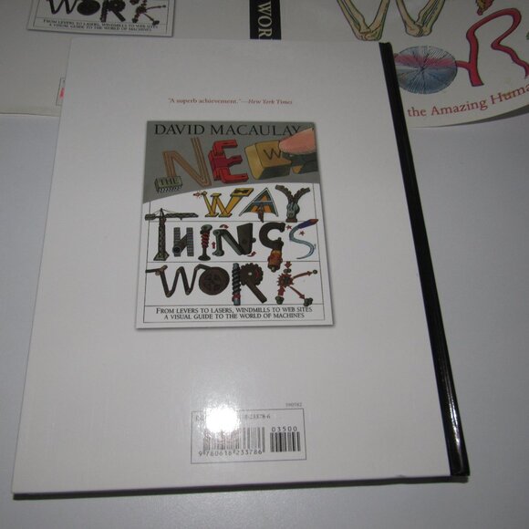 The Way We Work by David Macaulay – Getting to Know the Amazing Human Body – HC - Picture 3 of 8